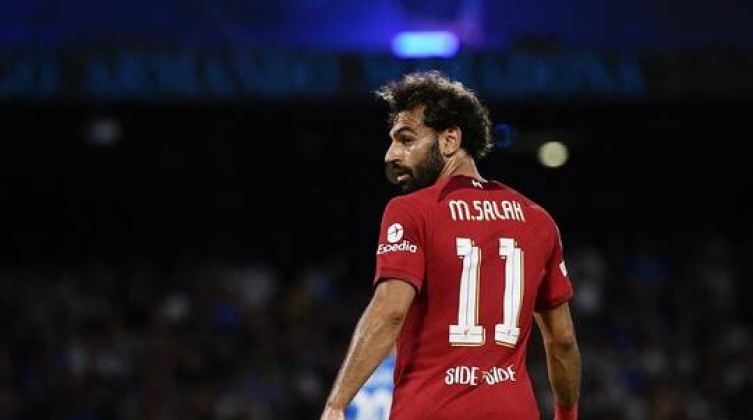 ليفربول يفاجئ محمد صلاح بعد "تغريدته الحزينة"