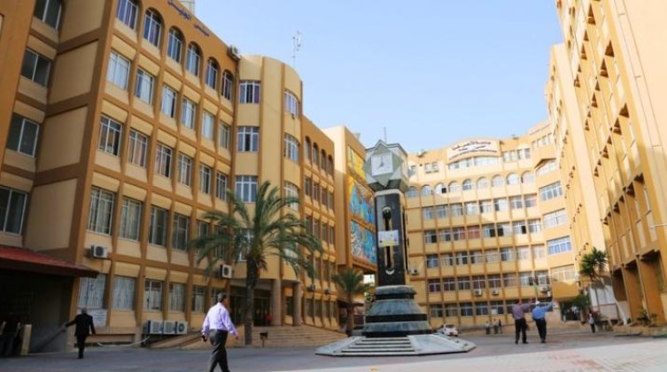 جامعات قطاع غزّة تعلّق الدوام الإداري والأكاديمي غدًا الأربعاء