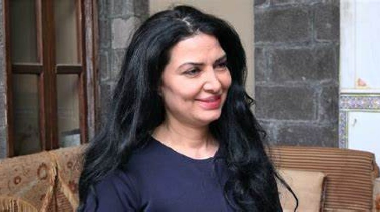 فنانة سورية تتعرّض لحملة شتائم.. لهذا السبب