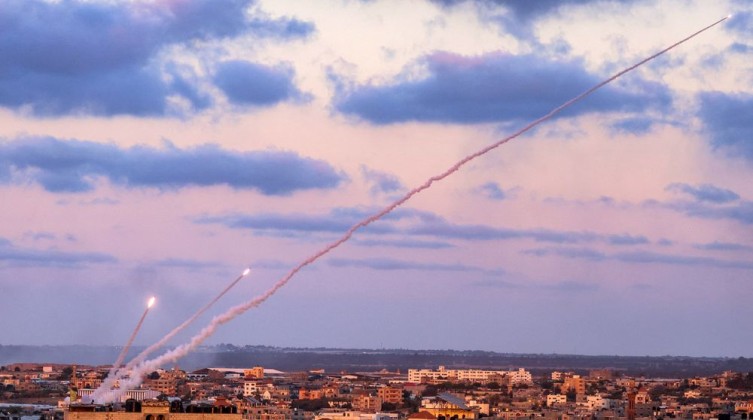 المقاومة الفلسطينية تطلق 547 صاروخًا أُطلقت منذ أمس