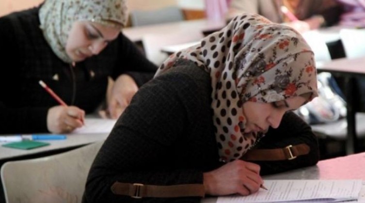 التعليم بغزة تصدر تنويها مهما للمتقدمين للوظائف التعليمية