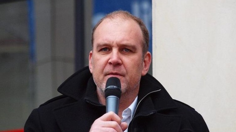 رسميًا.. ليفربول يعلن رحيل مديره الرياضي ويكشف خليفته