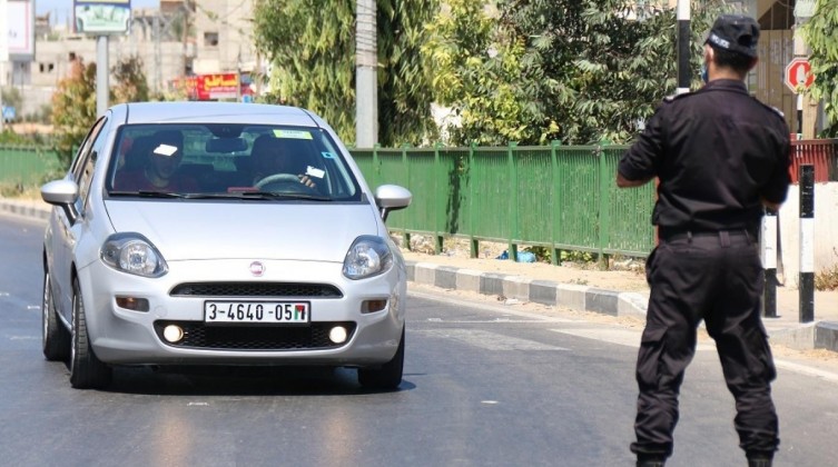 المرور بغزة تُصدر تنويهاً هاماً للسائقين مع دخول موسم الصيف