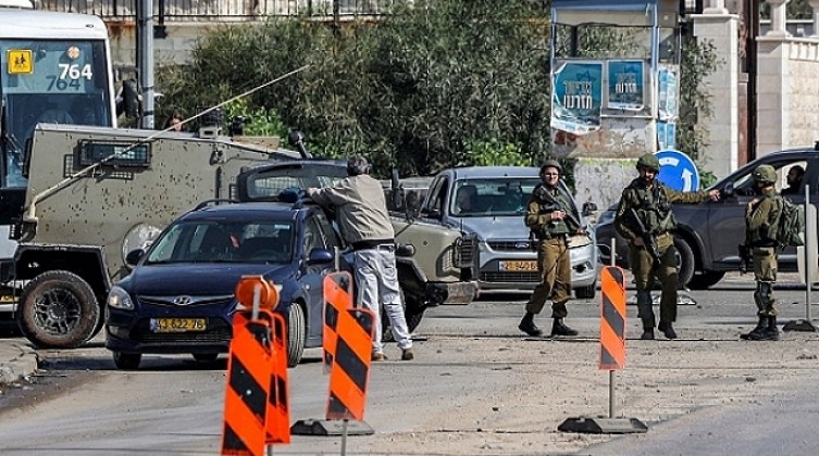 الاحتلال يحاصر أريحا لليوم الثاني عشر على التوالي