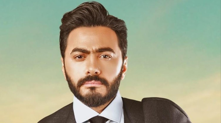 شاهد- أول ظهور لتامر حسني بعد انفصاله عن بسمة بوسيل
