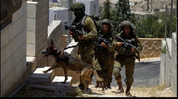 الاحتلال يقتحم منزل أسير من الداخل المحتل