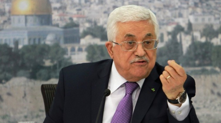 الرئيس عباس يتقبل أوراق اعتماد ثلاثة سفراء لدى فلسطين