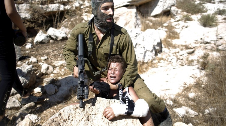 حماس تدعو لتجريم انتهاكات الاحتلال ضد أطفال فلسطين