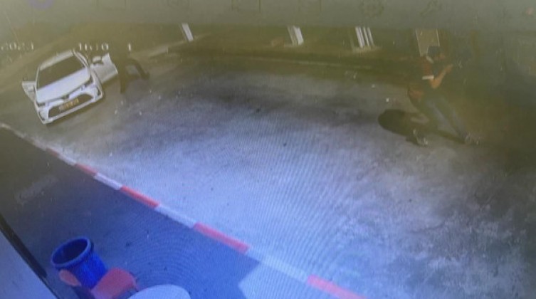 بالصور: جيش الاحتلال يكشف هوية منفذ عملية إطلاق النار شمال رام الله