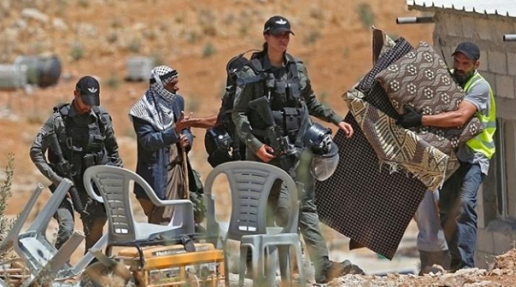 الاحتلال يُصادق على طرد الفلسطينيين من مسافر يطا