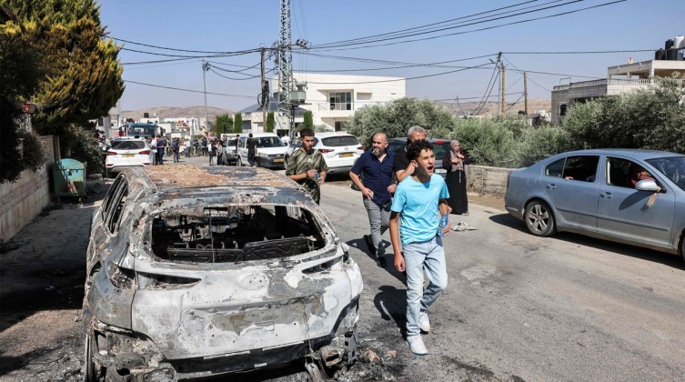 موقع إسرائيلي: لم يعتقل أي مستوطن ممن هاجموا الفلسطينيين