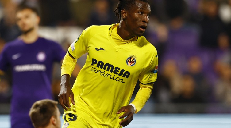 رسمياً .. تشلسي يعلن تعاقده مع السنغالي نيكولا جاكسون