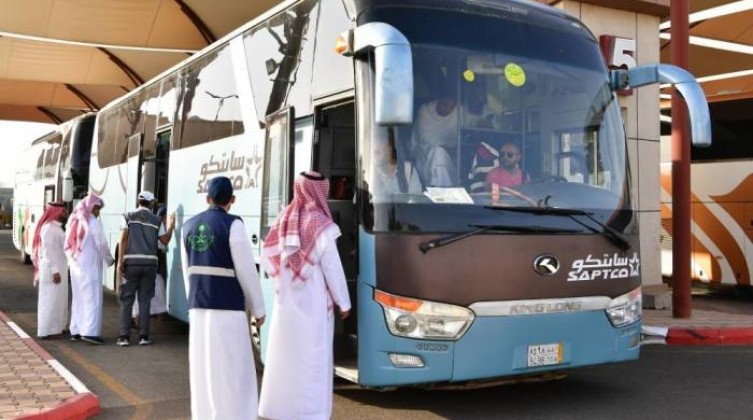 السعودية: تجهيز أكثر من 24 ألف حافلة لنقل الحجاج إلى المشاعر المقدسة