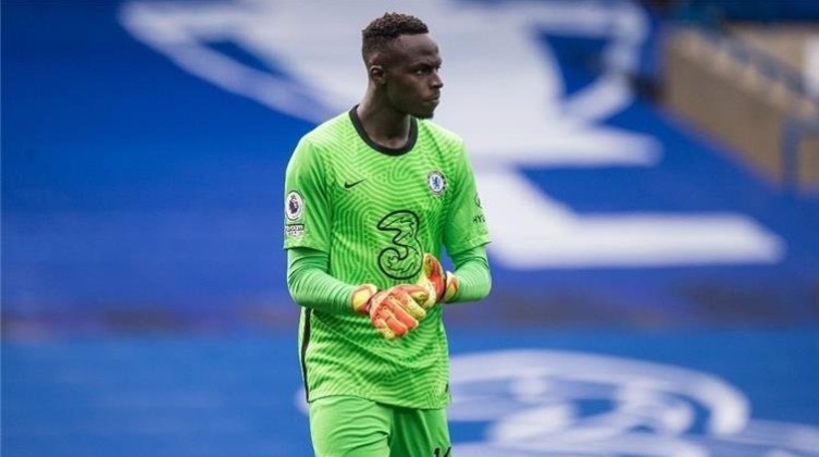 الأهلي السعودي يحسم تعاقده مع السنغالي إدوارد ميندي