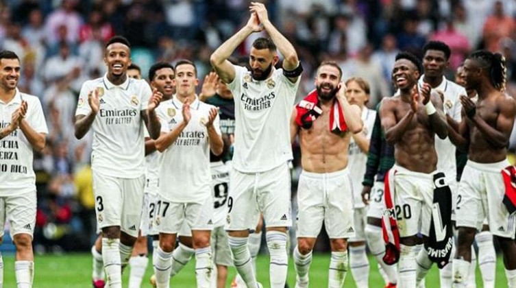بث مباشر: حفل ريال مدريد لوداع كريم بنزيما