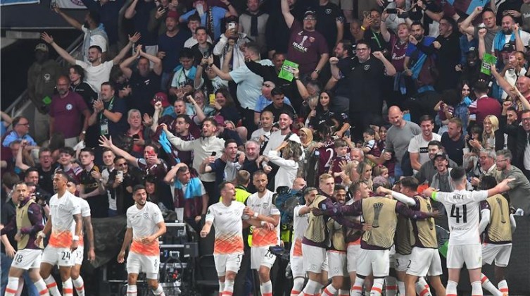 اليويفا يقرر توقيع عقوبة مالية على نادي وست هام يونايتد