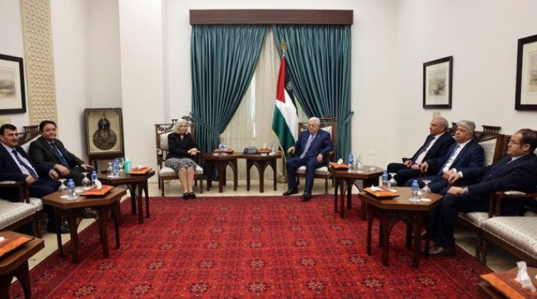 تفاصيل لقاء الرئيس عباس بوفد من الجامعة العربية