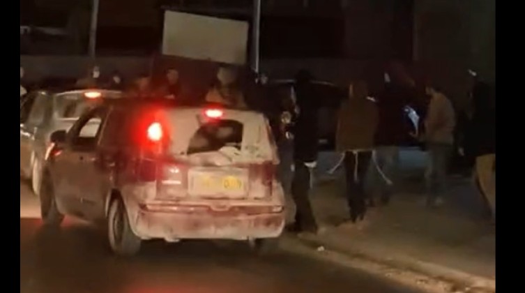 مستوطنون يعتدون على منازل المواطنين في نابلس