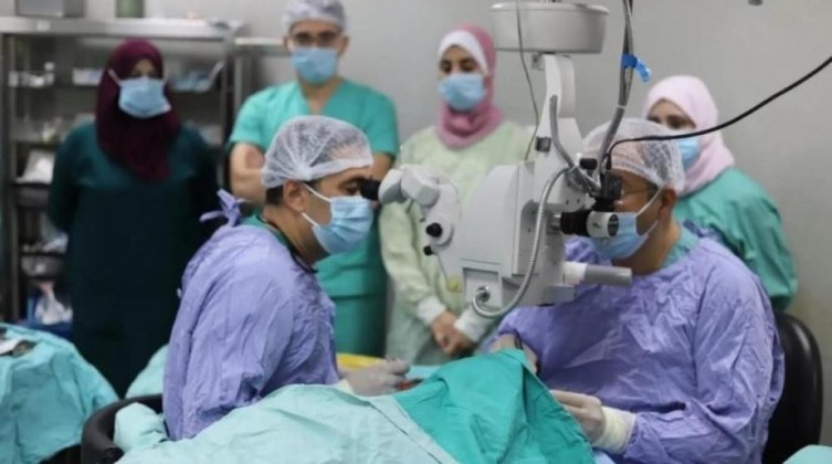 استمرارًا لحملة "ومن أحياها".. عائلة بغزة تتبرع بقرنيتي فقيدهم