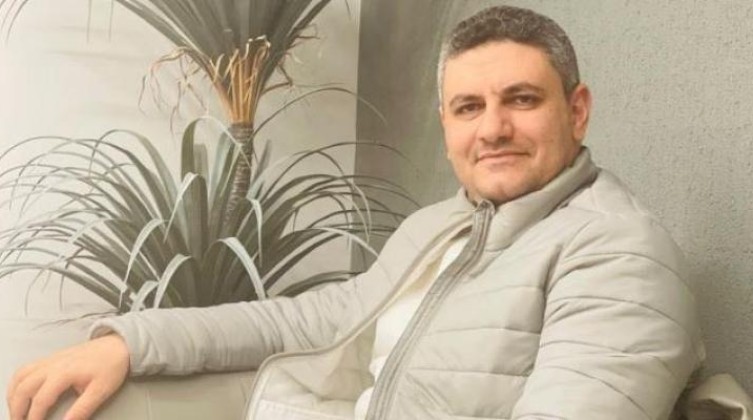 لجنة دعم الصحفيين ومنتدى الإعلاميين يستنكران اعتقال الصحفي محمد منى