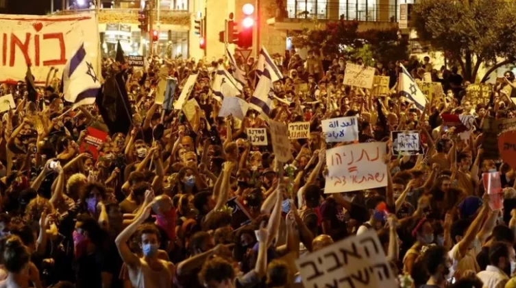 بالفيديو: تواصل الاحتجاجات ضد حكومة نتنياهو للأسبوع الـ24 على التوالي