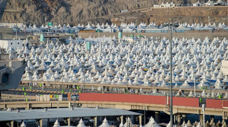 حجاج بيت الله الحرام يتوجهون غدا إلى منى لقضاء يوم التروية