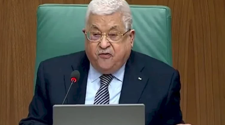 بالصور: الرئيس عباس يصل الصين في زيارة دولة رسمية تستمر 3 أيام