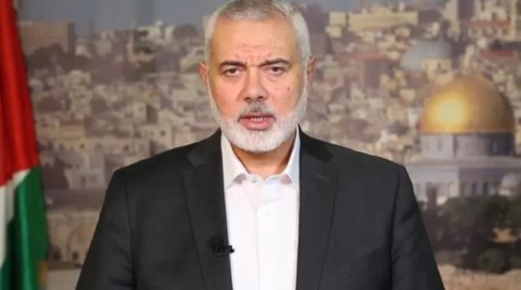 هنية يهاتف والد الشهيد الشرطي خالد مصلح