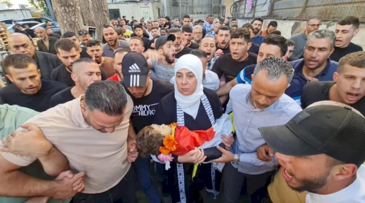 بالفيديو: تشييع جثمان الشهيد الطفل محمد التميمي