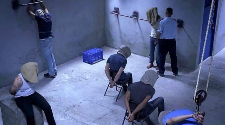 الاحتلال يواصل انتهاج جريمة التّعذيب بحقّ المعتقلين والأسرى