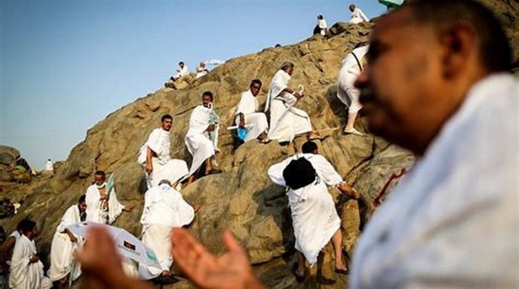 لبيك اللهم لبيك.. ما معنى التلبية وموعد قولها على عرفات؟