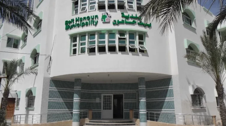 في خطوة جديدة.. بلدية بيت حانون تبادر بانشاء سوق شعبي