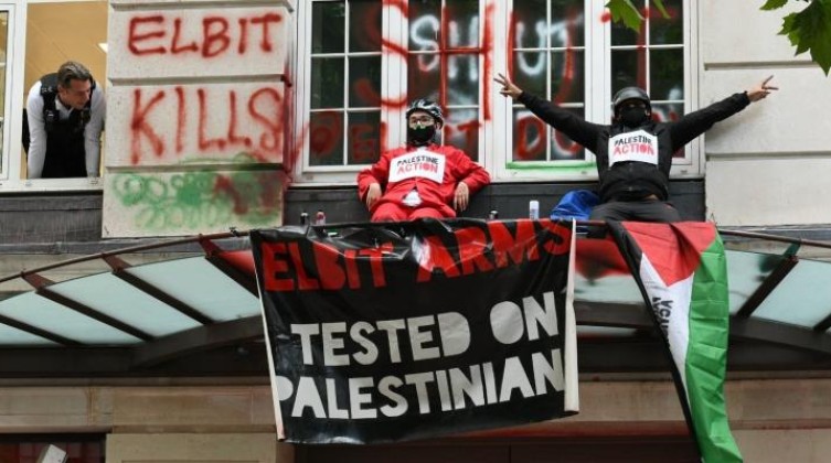 "الحركة الأسيرة"  تستنكر اعتقال السلطات البريطانية أعضاء حركة "Palestine Action”