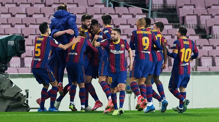 بالصور: برشلونة يعلن عن قميصه الثاني في الموسم الجديد