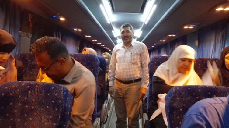 ذوو أسرى غزة يتوجهون لزيارة أبنائهم في رامون