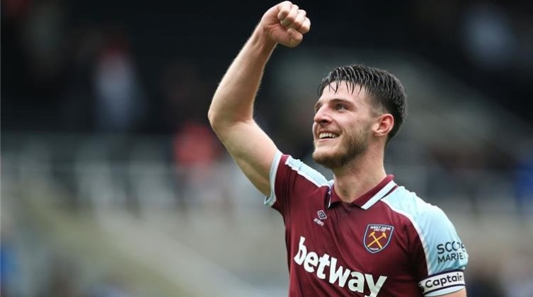 وست هام يعلن رحيل أحد نجوم في صفقة قياسية