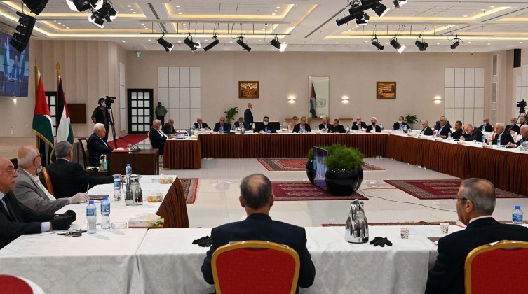 أول فصيل فلسطيني يرحب بدعوة الرئيس عباس الأمناء العامين للفصائل للاجتماع