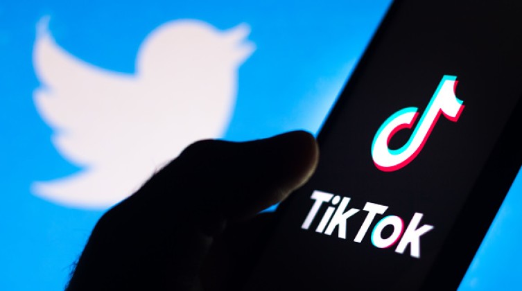 "تيك توك" تتيح للمستخدمين نشر محتوى مكتوب