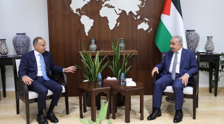 اشتية: نعمل لإنجاح اجتماع القاهرة وملتزمون لإنجاز مخرجاته