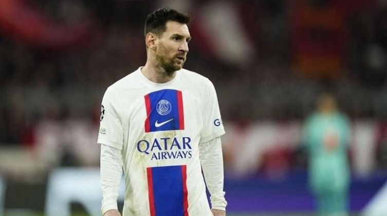 بالفيديو: ميسي ينجو من حادث مروري في أمريكا