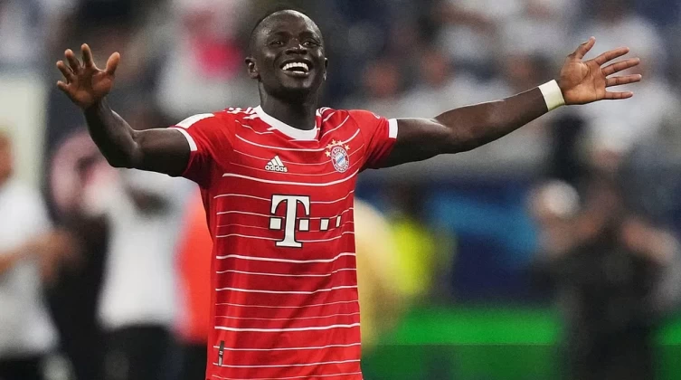 "ماني" يخضع للفحوصات الطبية تمهيدًا لإتمام انضمامه للنصر