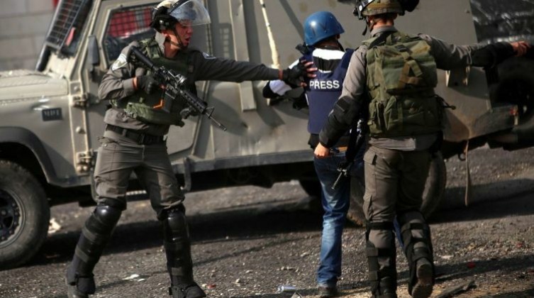 دعم الصحفيين: الاحتلال يستهدف الصحفيين في جنين لتغيب الحقيقة
