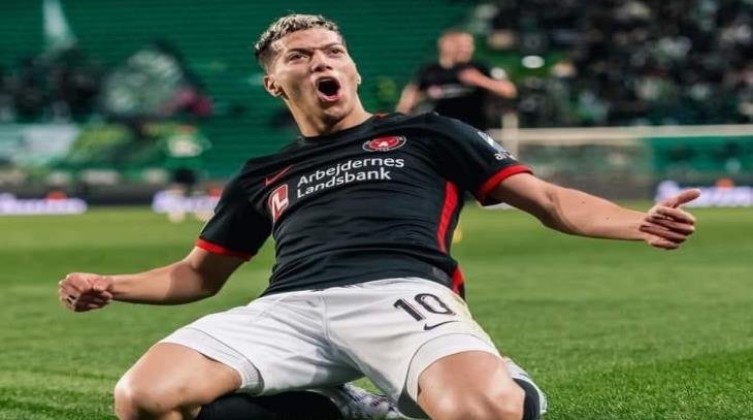 رسميا.. الأهلي يتعاقد مع نجم الزمالك السابق