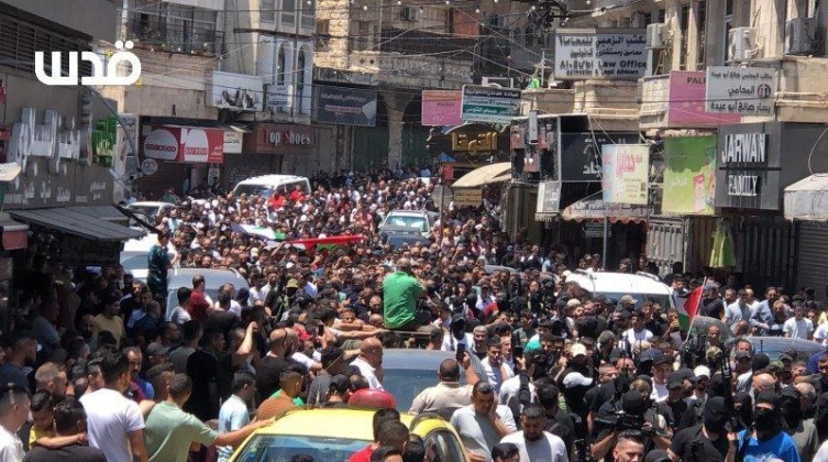 بالفيديو والصور: تشييّع جثماني الشهيدين مقبول وشاهين في نابلس