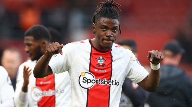 ليفربول يقدم عرضًا جديدًا لساوثهامبتون لضم لافيا