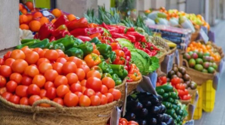 أسعار الخضروات والدواجن في أسواق غزة اليوم السبت