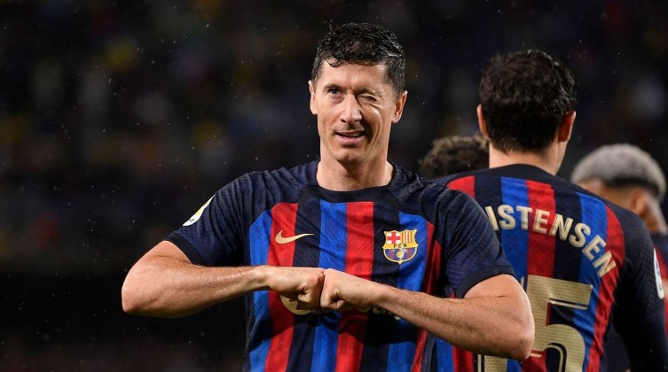 الهلال السعودي يدرس تعزيز صفوفه بصفقة مميزة من برشلونة