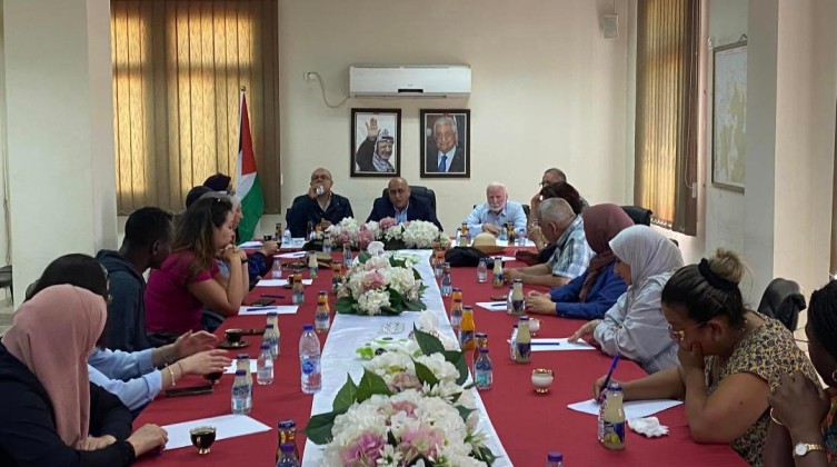 وفود تضامنية تطّلع على حجم الدمار الذي خلّفه عدوان الاحتلال في جنين