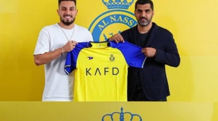 النصر السعودي يعلن رسميا ضم أليكس تيليس