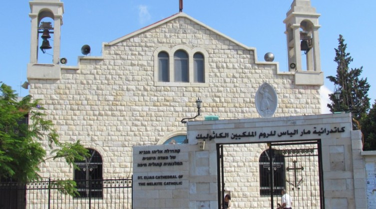 مستوطنون يحاولون اقتحام كنيسة ودير في حيفا